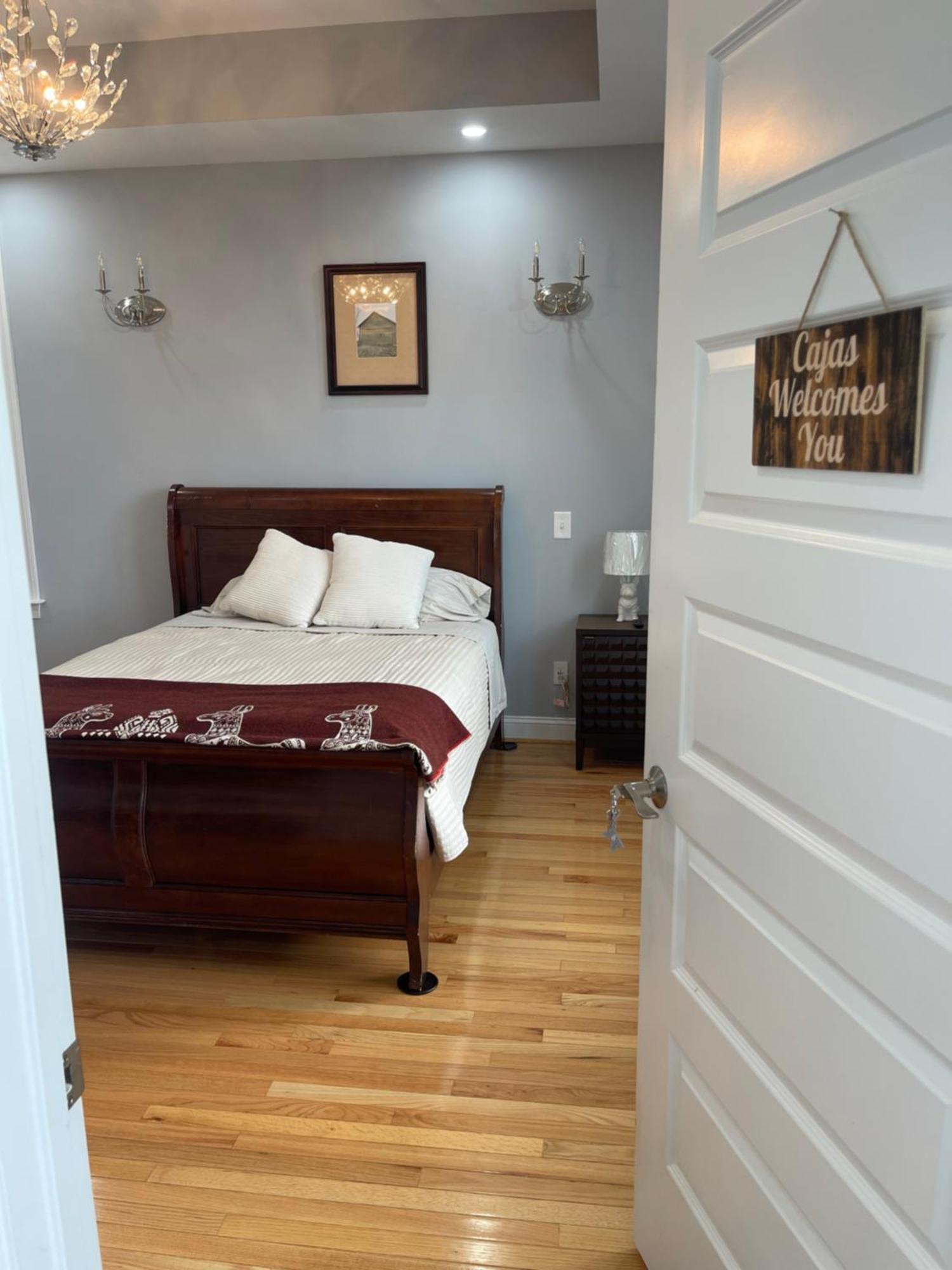 La Casa Grande Hosting Apartment Whitsett Bagian luar foto