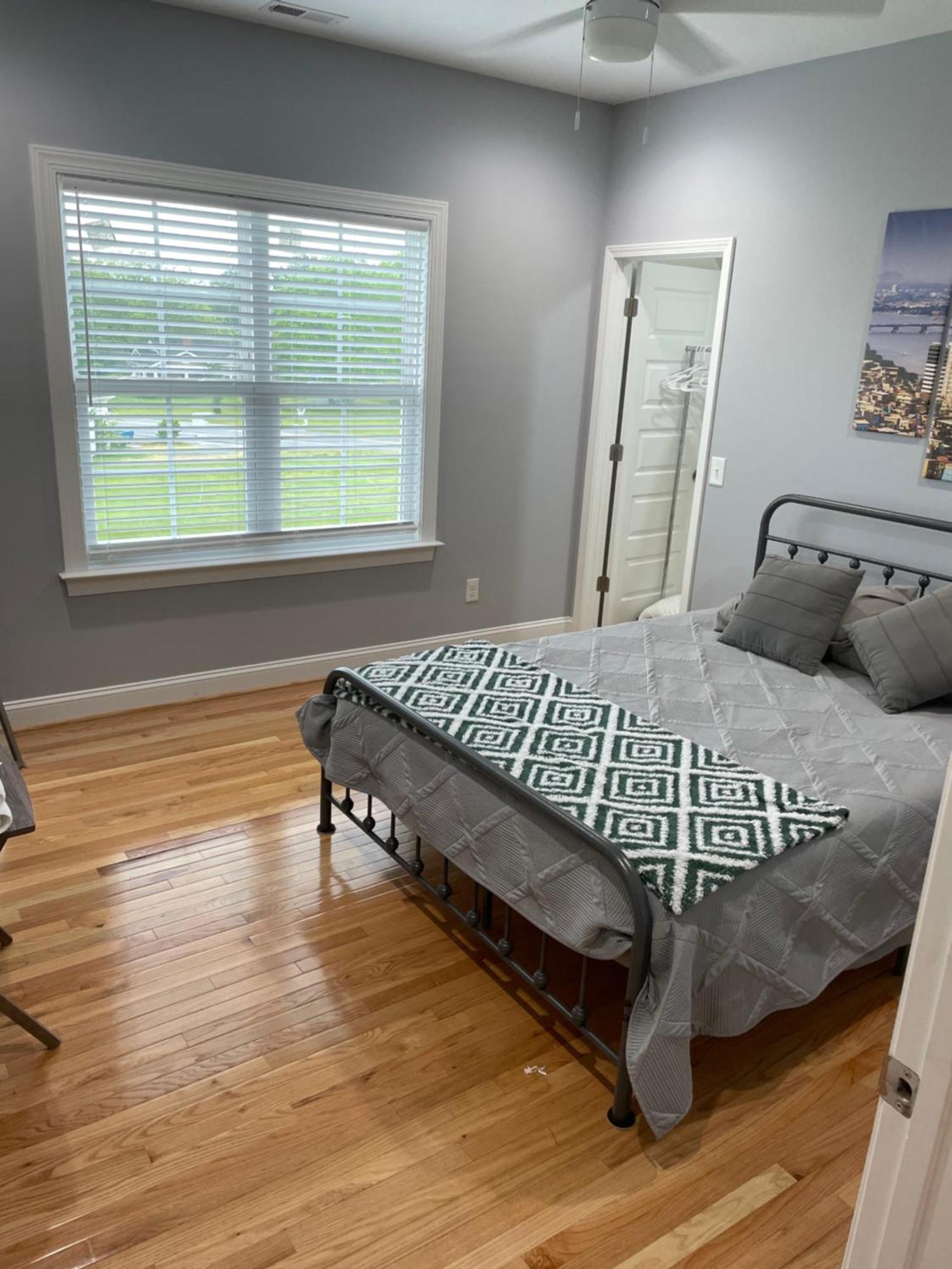 La Casa Grande Hosting Apartment Whitsett Bagian luar foto